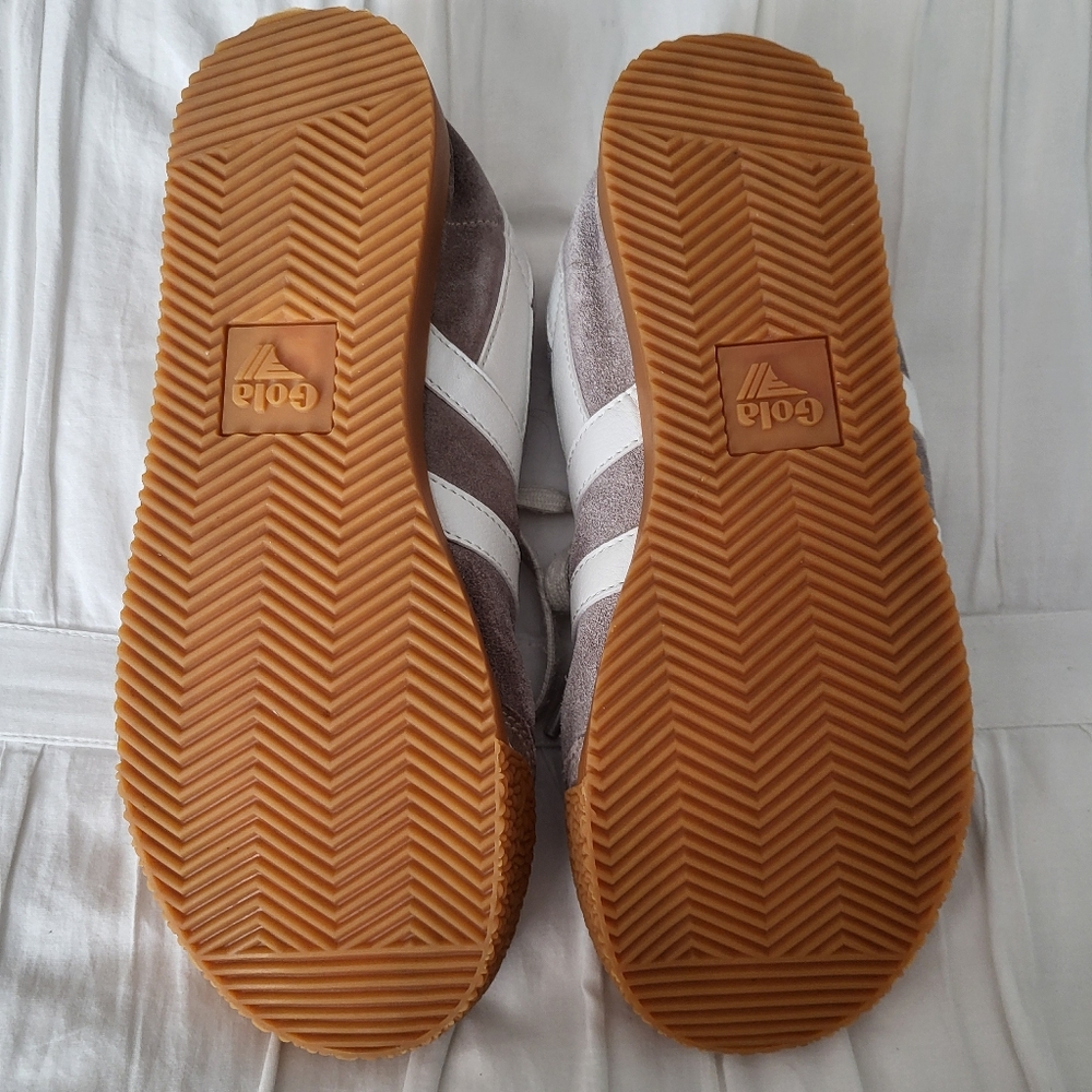 Gola Women's Gray Suede Sneakers with White Stripes and Gum Sole - Picture 8 of 10